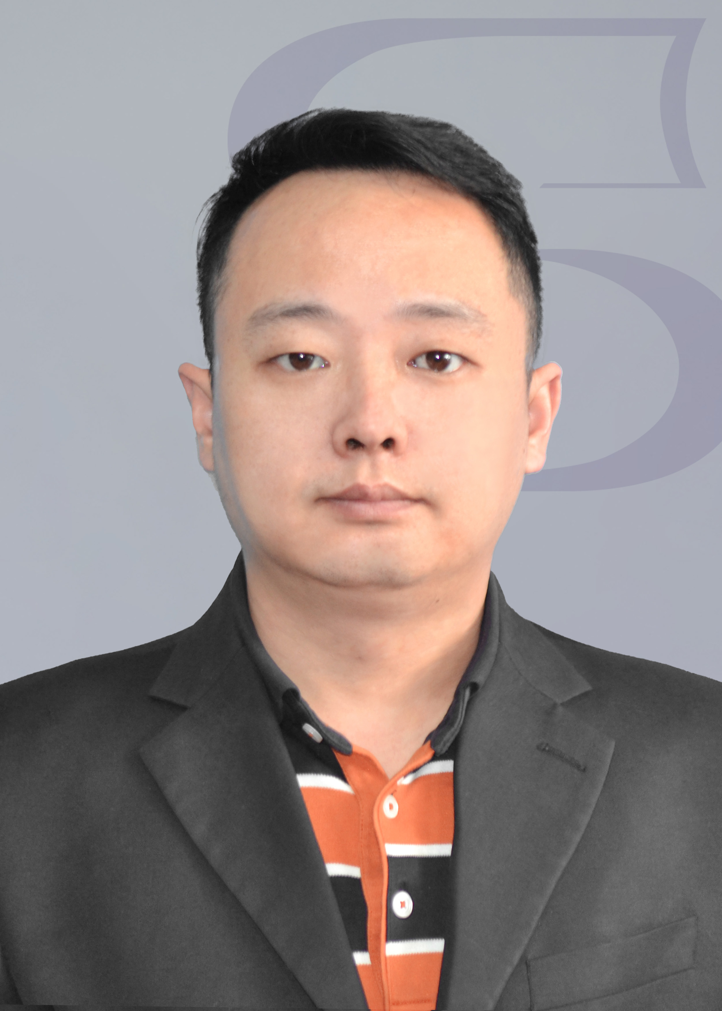 胡显键