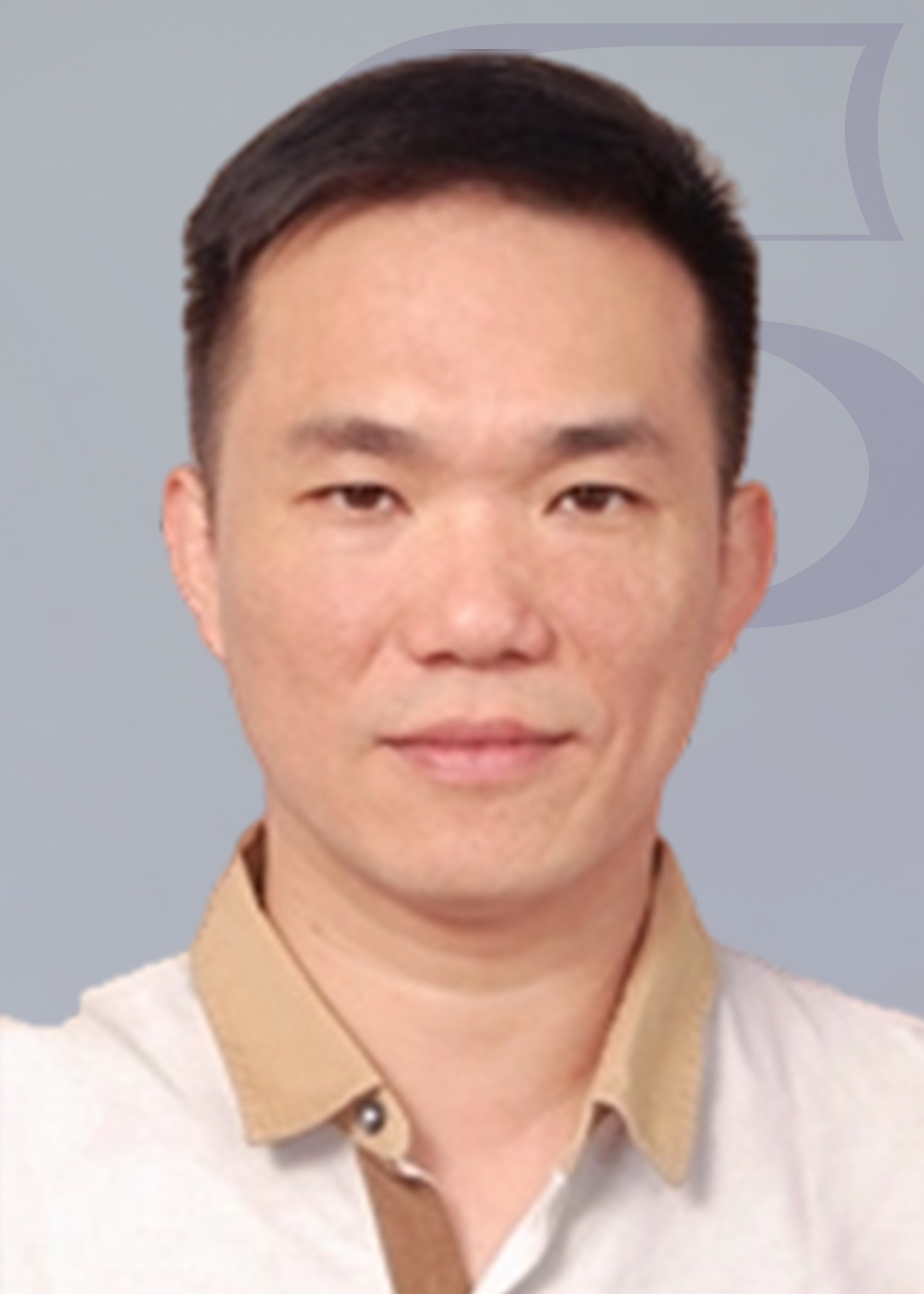 黄巍